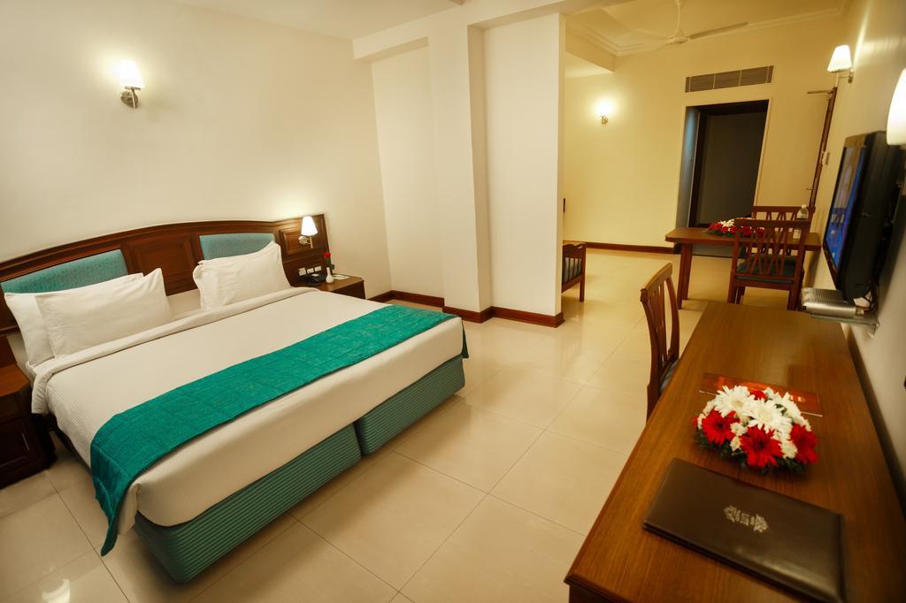 Hotel Elite Palazzo Kochi Екстер'єр фото